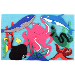 Подводный мир с игровым полем